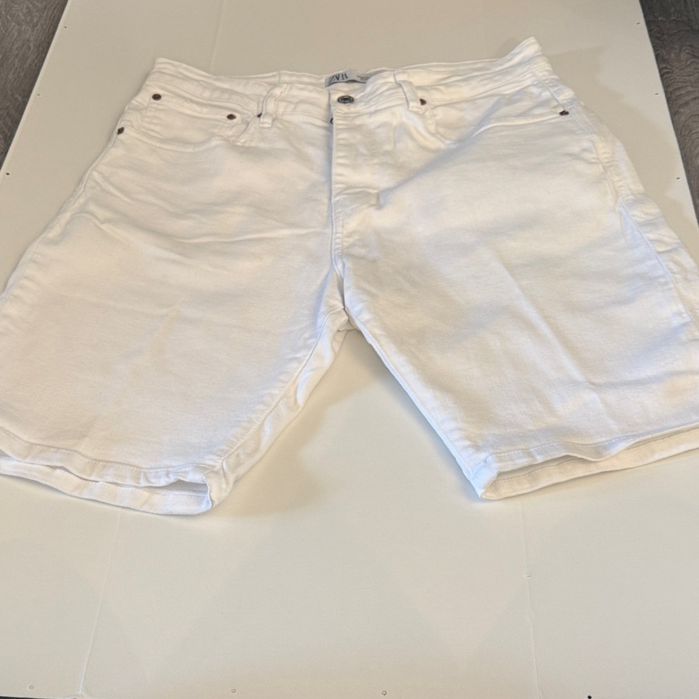 Zara Men White Denim Jean Shorts - Picture 3 of 6